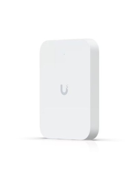 Ubiquiti punto de acceso u7-iw wi-fi 7 montaje en pared
